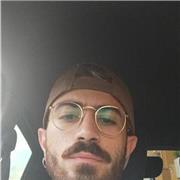 Ragazzo con certificato Cambridge B2 offre lezioni di inglese